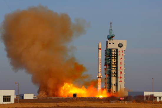 我國成功發射“遙感衛星七號”。海晗/CFP