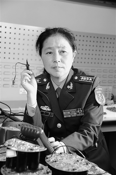 工作中的劉茹臉上總是流露出這樣的神態：平和、專注、堅毅