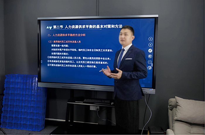軍文知學教育：深耕軍隊文職人才培養，助力強軍事業新發展
